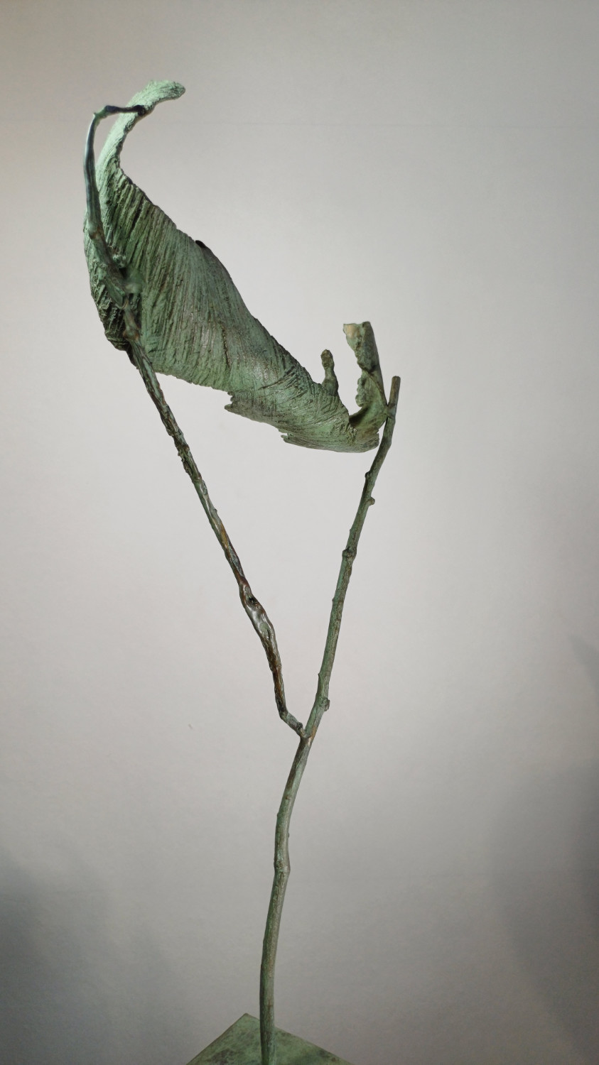 %22Vers%20le%20haut%206%22_bronze_1:1_%20ht65x32X9cm